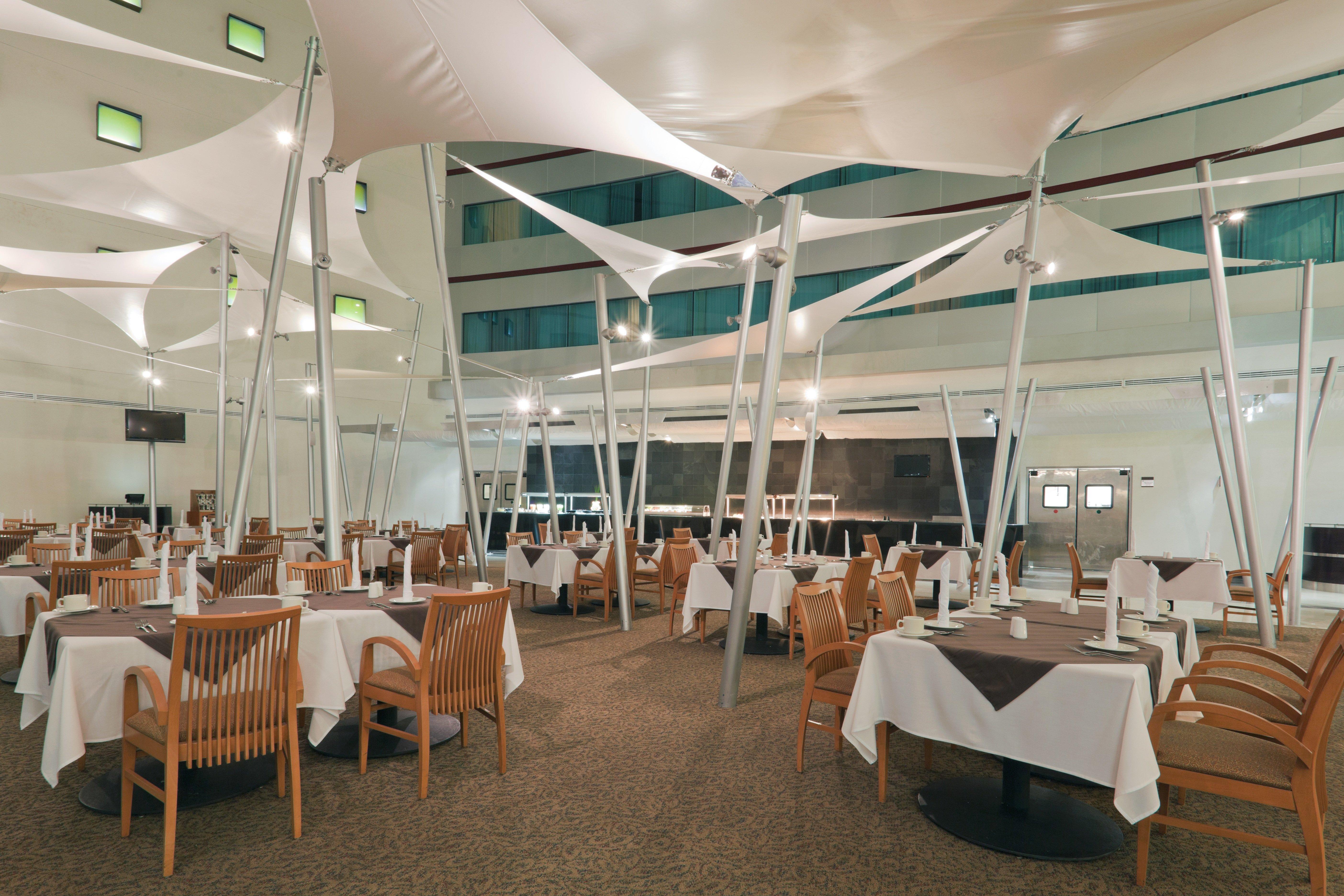 Отель Crowne Plaza Leon By Ihg Экстерьер фото